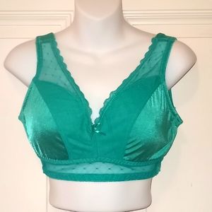 Rhonda Shear Kelly Green Pin Up Lace Bra
